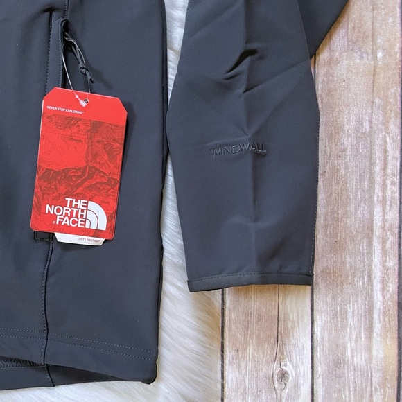 The North Face Men’s Stretch Soft Shell Grey Jacket - Picture 3 of 9